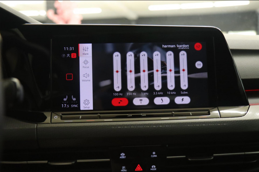 Volkswagen Golf 2.0 TSI GTI CLUBSPORT BLACKSTYLE/PANO/HEDUP/HK/CARPLAY/BLIDSOIT/VOL