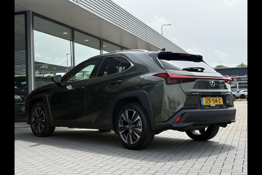 Lexus UX 250h Preference Line | 184pk | Stoel- & Stuurverwarming | Adaptive Cruise | Achteruitrijcamera | 18 Inch |