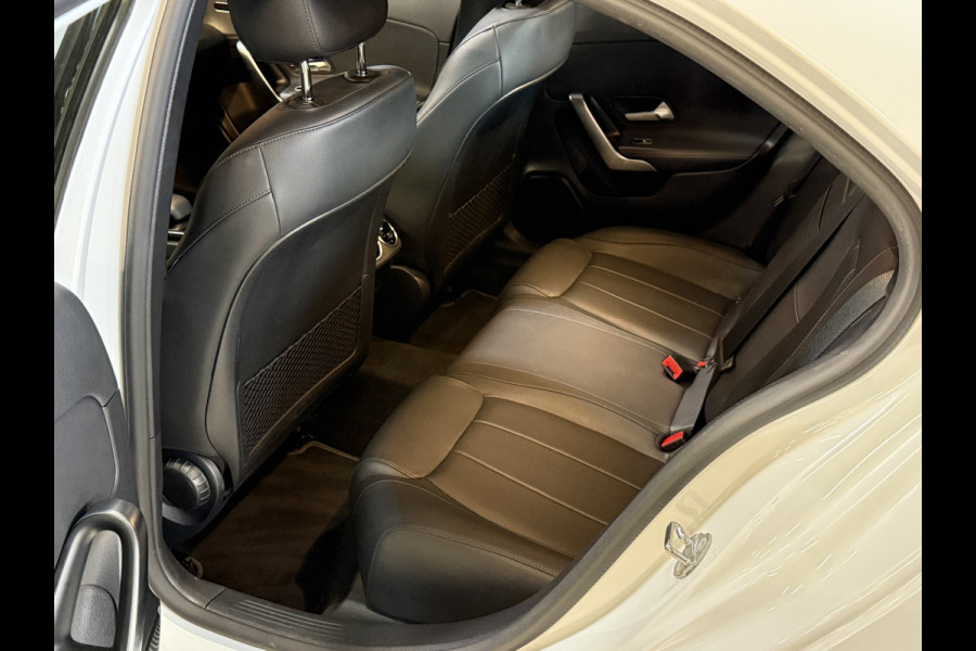 Mercedes-Benz A-Klasse 250 e Business Solution Luxury Limited | Panoramadak | Keyless | Apple Carplay
