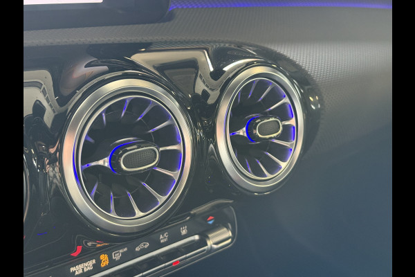 Mercedes-Benz A-Klasse 250 e Business Solution Luxury Limited | Panoramadak | Keyless | Apple Carplay