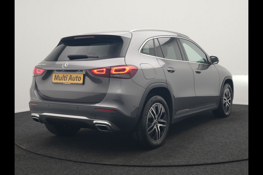 Mercedes-Benz GLA 250 e Business Line PHEV 218pk Dealer O.H. | Trekhaak Af Fabriek | Camera | Sportstoelen Verwarmd | Sfeerverlichting | Apple Carplay | Navigatie | DAB | Virtual | 18"L.M | Plug In Hybrid |