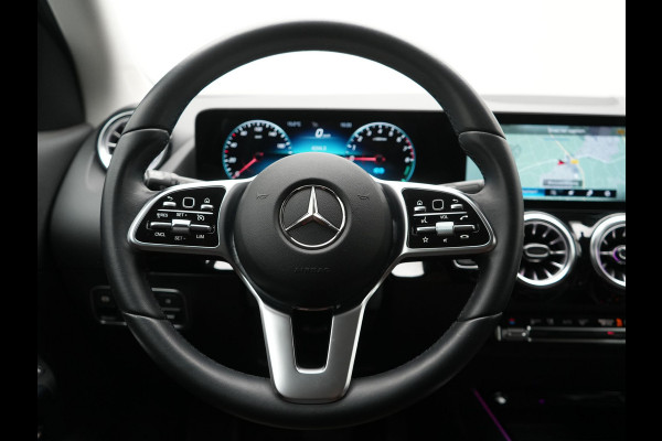 Mercedes-Benz GLA 250 e Business Line PHEV 218pk Dealer O.H. | Trekhaak Af Fabriek | Camera | Sportstoelen Verwarmd | Sfeerverlichting | Apple Carplay | Navigatie | DAB | Virtual | 18"L.M | Plug In Hybrid |