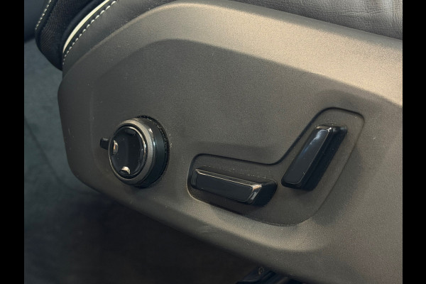 Volvo XC60 2.0 T8 Plug-in-hybrid AWD BLACK EDITION PANO|BOWERS&WILKINS|HuD|360CAM|KEYLESS|MEMORY|LUCHTVERING|FABRIEKSGARANTIE|2025