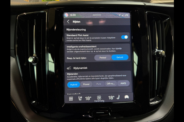 Volvo XC60 2.0 T8 Plug-in-hybrid AWD BLACK EDITION PANO|BOWERS&WILKINS|HuD|360CAM|KEYLESS|MEMORY|LUCHTVERING|FABRIEKSGARANTIE|2025