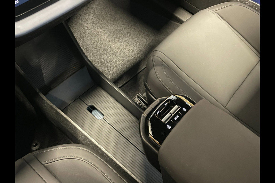 Volvo EX30 Single Motor Extended Range Plus 69 kWh|94% SOH|476 WLTP|GROTE ACCU|CAMERA|CLIMA+CRUISE|STOELVERWARMING|NL-AUTO|NAP|