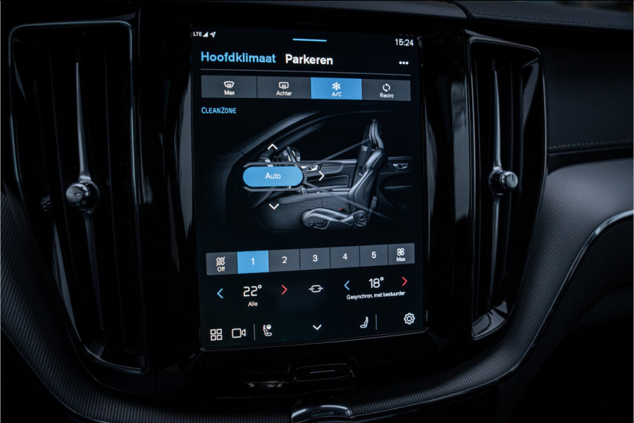Volvo XC60 T6 Recharge Ultimate Black Edition ** Leer ** B&W ** Four-C luchtvering ** Trekhaak