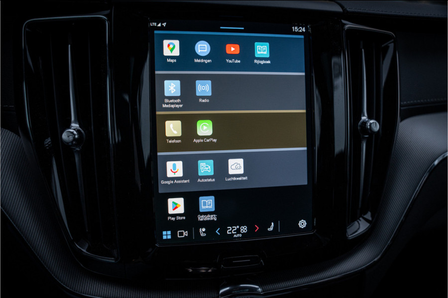 Volvo XC60 T6 Recharge Ultimate Black Edition ** Leer ** B&W ** Four-C luchtvering ** Trekhaak