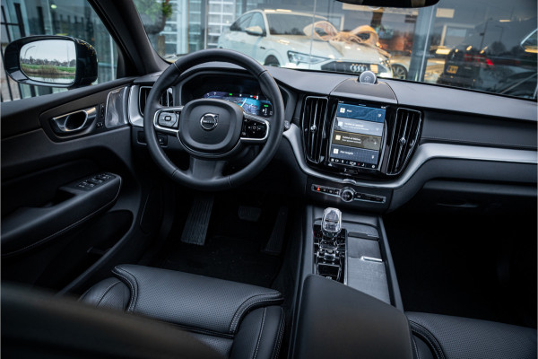 Volvo XC60 T6 Recharge Ultimate Black Edition ** Leer ** B&W ** Four-C luchtvering ** Trekhaak