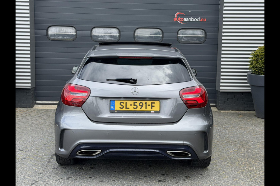 Mercedes-Benz A-Klasse 160 AMG | Panoramadak | Camera | Navigatie | 18 Inch Lichtmetalen Velgen |
