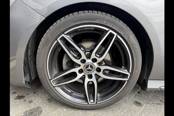 Mercedes-Benz A-Klasse 160 AMG | Panoramadak | Camera | Navigatie | 18 Inch Lichtmetalen Velgen |