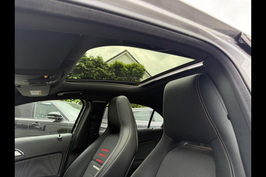 Mercedes-Benz A-Klasse 160 AMG | Panoramadak | Camera | Navigatie | 18 Inch Lichtmetalen Velgen |