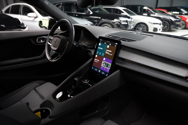 Polestar 2 Long Range Single Motor 78 kWh Panodak 360 Harman K.  ACC Alcantara Stuurverwarming Warmtepomp Memory seat Stoelverwarming voor & achter LM velgen