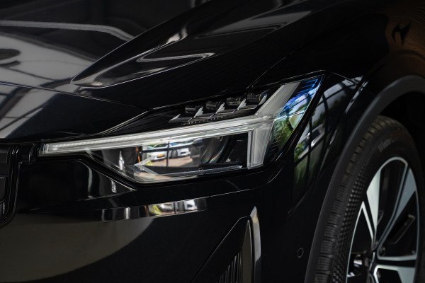 Polestar 2 Long Range Single Motor 78 kWh Panodak 360 Harman K.  ACC Alcantara Stuurverwarming Warmtepomp Memory seat Stoelverwarming voor & achter LM velgen