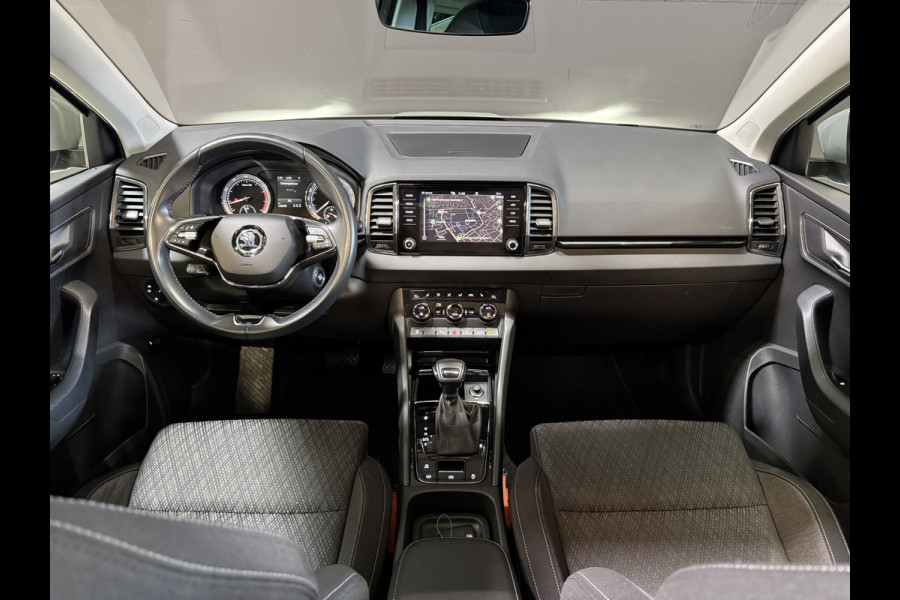 Škoda Karoq 1.5 TSI ACT Business Edition Plus | Panoramadak | Camera | Adaptive cruise | Stoelverwarming | Full LED | NL auto | Dealer onderhouden