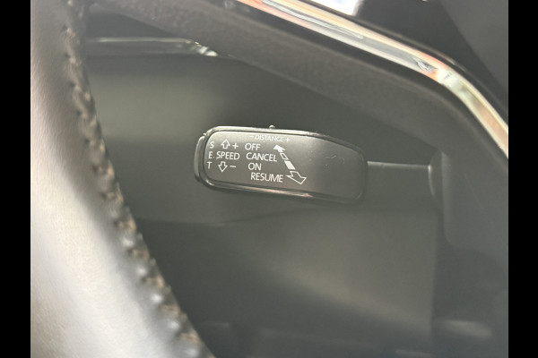 Škoda Karoq 1.5 TSI ACT Business Edition Plus | Panoramadak | Camera | Adaptive cruise | Stoelverwarming | Full LED | NL auto | Dealer onderhouden