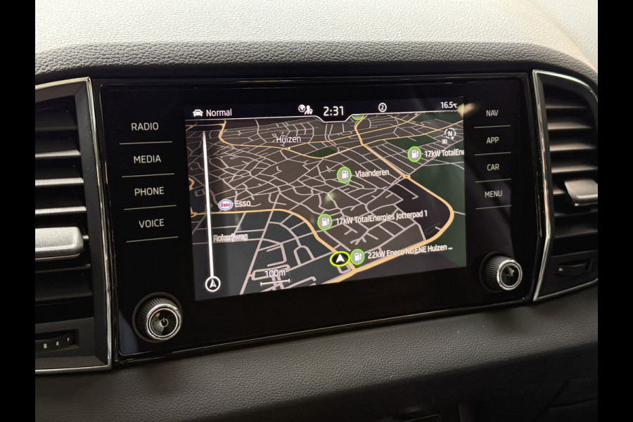 Škoda Karoq 1.5 TSI ACT Business Edition Plus | Panoramadak | Camera | Adaptive cruise | Stoelverwarming | Full LED | NL auto | Dealer onderhouden