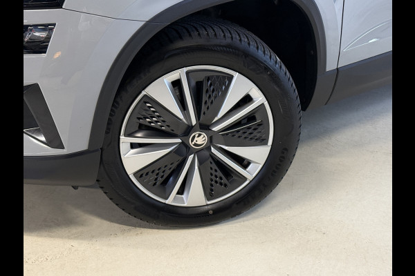 Škoda Karoq 1.5 TSI ACT Business Edition Plus | Panoramadak | Camera | Adaptive cruise | Stoelverwarming | Full LED | NL auto | Dealer onderhouden