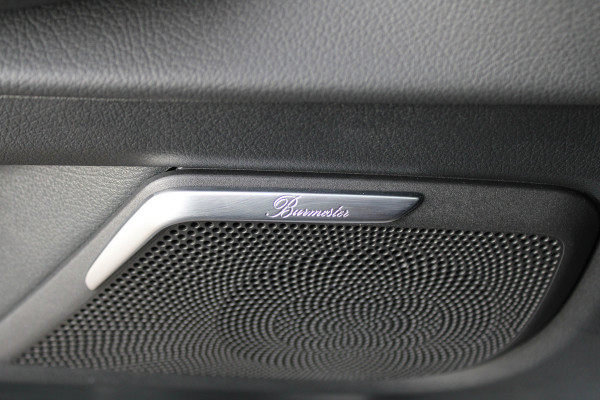 Mercedes-Benz V-Klasse 300 Benzine!! / Lang / AMG / 7-persoons / Burmester / Elec Stoel / Vol Opties / NIEUWSTAAT