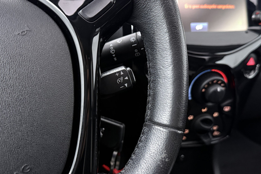 Peugeot 108 1.2 Puretech GT-Line Cabrio (CRUISE, CARPLAY NAVIGATIE, LED, LM VELGEN)