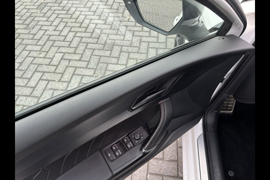 CUPRA Leon 1.4 e-hybrid Sportstourer | 245 pk | Sportvelgen | NAVI