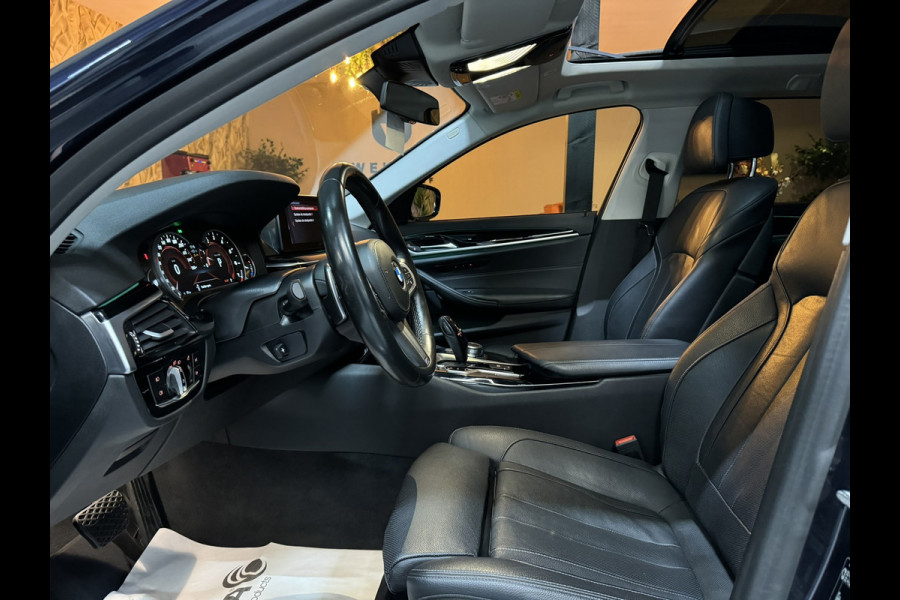 BMW 5 Serie Touring 520i Sport Line | Pano | Memory Stoelen | Stoelventilatie | Camera | Elek Achterklep | Dealer onderhouden