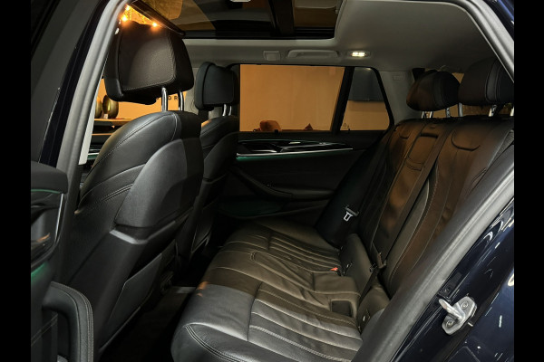BMW 5 Serie Touring 520i Sport Line | Pano | Memory Stoelen | Stoelventilatie | Camera | Elek Achterklep | Dealer onderhouden