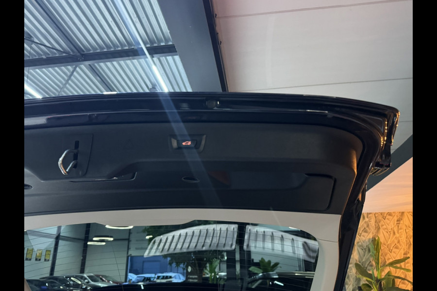 BMW 5 Serie Touring 520i Sport Line | Pano | Memory Stoelen | Stoelventilatie | Camera | Elek Achterklep | Dealer onderhouden