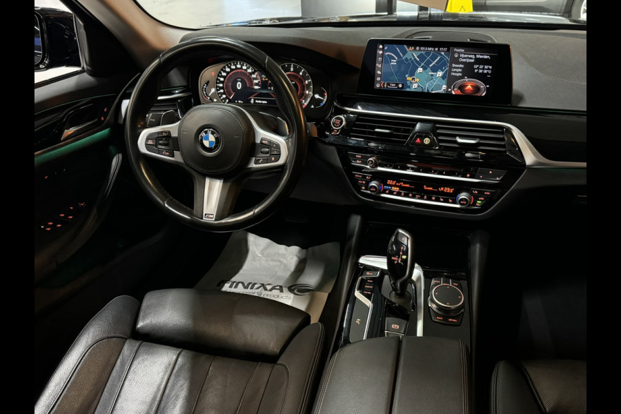 BMW 5 Serie Touring 520i Sport Line | Pano | Memory Stoelen | Stoelventilatie | Camera | Elek Achterklep | Dealer onderhouden