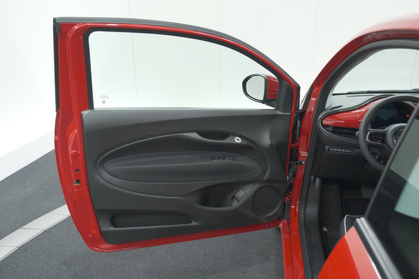 Fiat 500 Urban 42 kWh | SOH 97,9% | 3 Fase | Camera | Apple Carplay | Keyless start