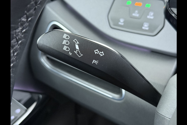 Volkswagen ID.3 Pro 62kWh SOH 93% Navi-Pro Ecc Stoel+Stuurverwarming Adap.Cruise Apple Carplay Android Auto Pdc Lmv Isofix Bluetooth Led Rijstrooksensor Verkeersbord Keyless Dab Comfort Pakket 1e Eigenaar Origineel Nederlandse Auto