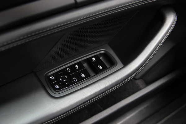 Porsche Taycan 4S Performance 84 kWh | Orig. NL | Pano | Sport Chrono | 360 | ACC | Warmtepomp