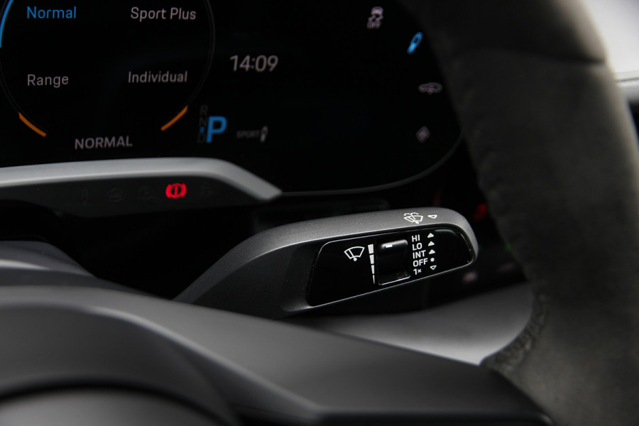 Porsche Taycan 4S Performance 84 kWh | Orig. NL | Pano | Sport Chrono | 360 | ACC | Warmtepomp