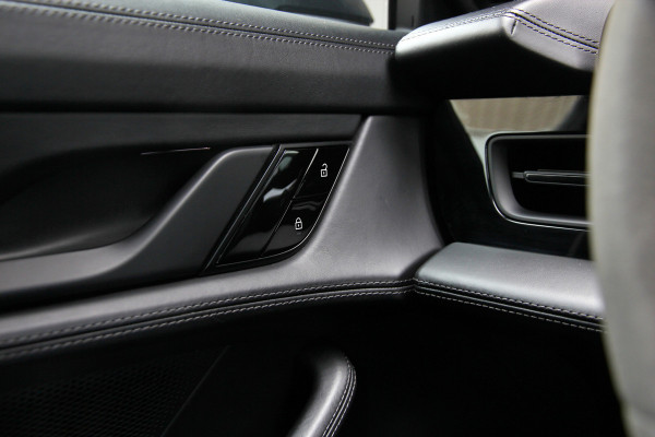 Porsche Taycan 4S Performance 84 kWh | Orig. NL | Pano | Sport Chrono | 360 | ACC | Warmtepomp