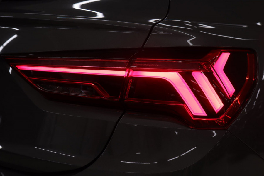 Audi Q3 Sportback 45 TFSI e 3X S-Line /PANO/CARPLAY/KEYLES/STOELV/VOL
