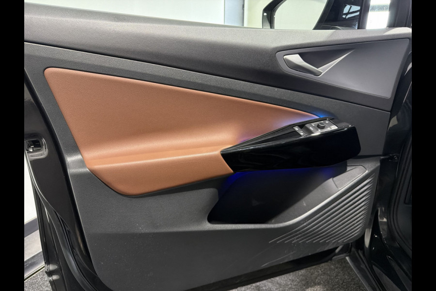 Volkswagen ID.4 First 77 kWh | First editie | Trekhaak | Carplay | Soh (batterijcheck) Waarde 90,5 %