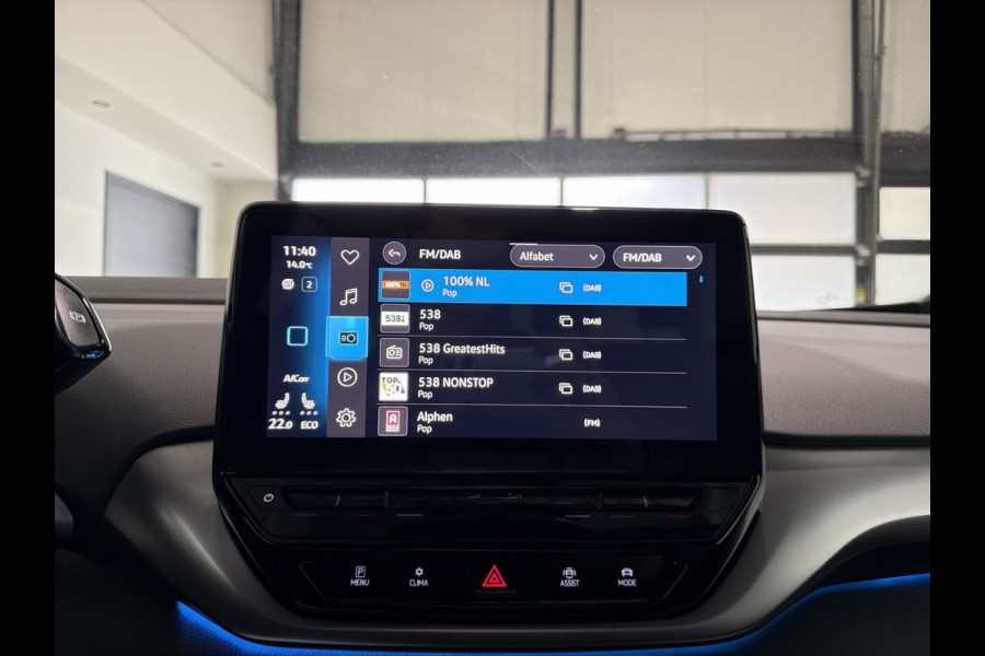Volkswagen ID.4 First 77 kWh | First editie | Trekhaak | Carplay | Soh (batterijcheck) Waarde 90,5 %
