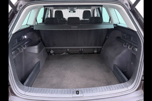 Škoda Kodiaq 1.5TSI Automaat Style Business Navi 3-Zone Ecc Adap.Cruise 360°Camera Elek.Stoel+Memory Apple Carplay Android Auto Pdc Stoelverwarming Elek.Achterklep Led Lmv Isofix P-Assist Regen-Lichtsensor Dealeronderhouden 1e Eigenaar Origineel Nederlandse Auto