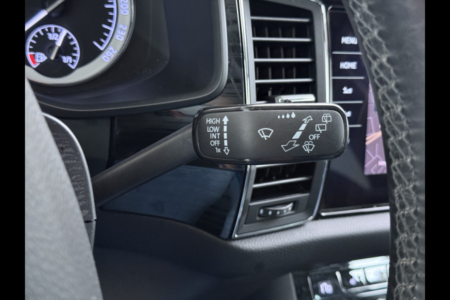Škoda Kodiaq 1.5TSI Automaat Style Business Navi 3-Zone Ecc Adap.Cruise 360°Camera Elek.Stoel+Memory Apple Carplay Android Auto Pdc Stoelverwarming Elek.Achterklep Led Lmv Isofix P-Assist Regen-Lichtsensor Dealeronderhouden 1e Eigenaar Origineel Nederlandse Auto