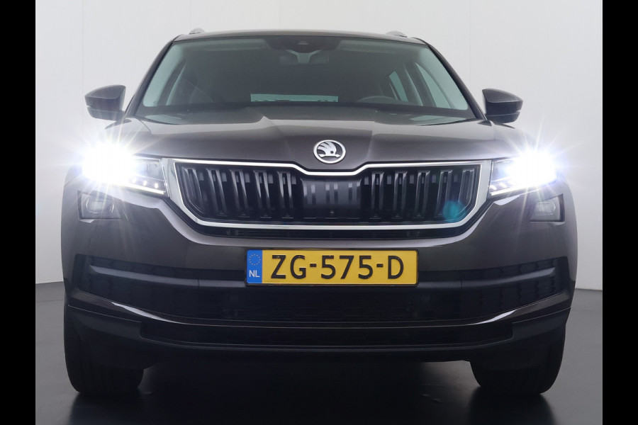 Škoda Kodiaq 1.5TSI Automaat Style Business Navi 3-Zone Ecc Adap.Cruise 360°Camera Elek.Stoel+Memory Apple Carplay Android Auto Pdc Stoelverwarming Elek.Achterklep Led Lmv Isofix P-Assist Regen-Lichtsensor Dealeronderhouden 1e Eigenaar Origineel Nederlandse Auto