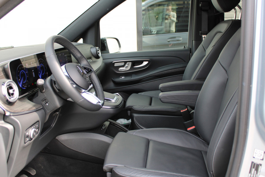 Mercedes-Benz Eqv 300 L2 / AMG / New Model / Luchtvering / 7-Persoons / Burmester / Electr Stoelen / Vol Opties / NIEUW!!