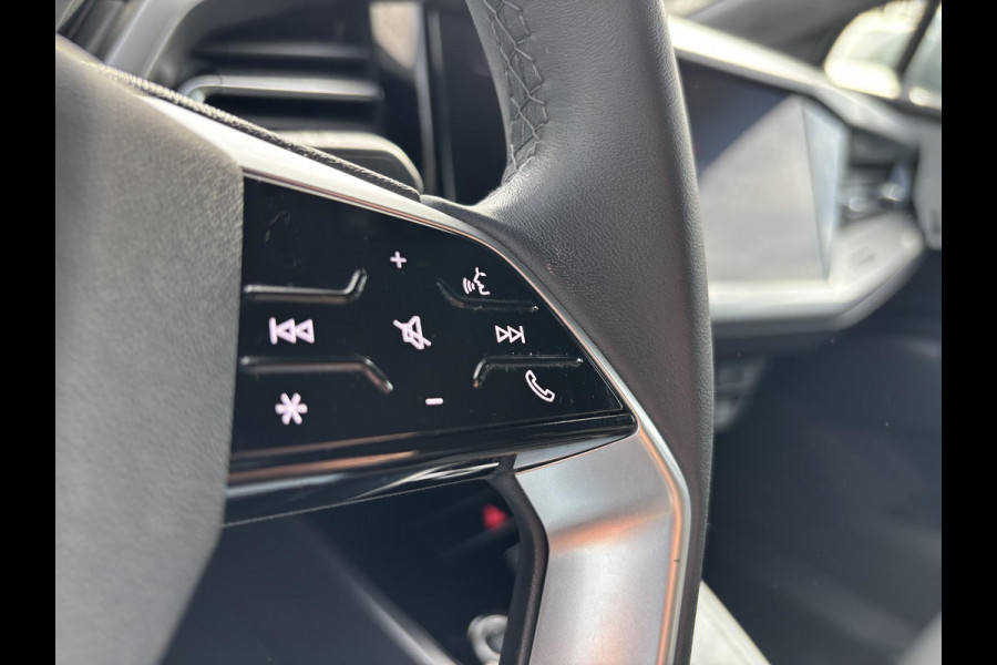 Audi Q4 e-tron 40 Advanced edition 77 kWh | Stoelverwarming | Elek. klep | SOH 96,7% |  Navigatie | Keyless entry | 20 Inch LMV |