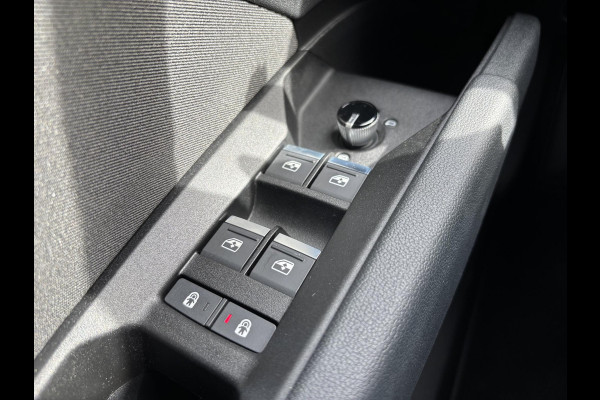Audi Q4 e-tron 40 Advanced edition 77 kWh | Stoelverwarming | Elek. klep | SOH 96,7% |  Navigatie | Keyless entry | 20 Inch LMV |