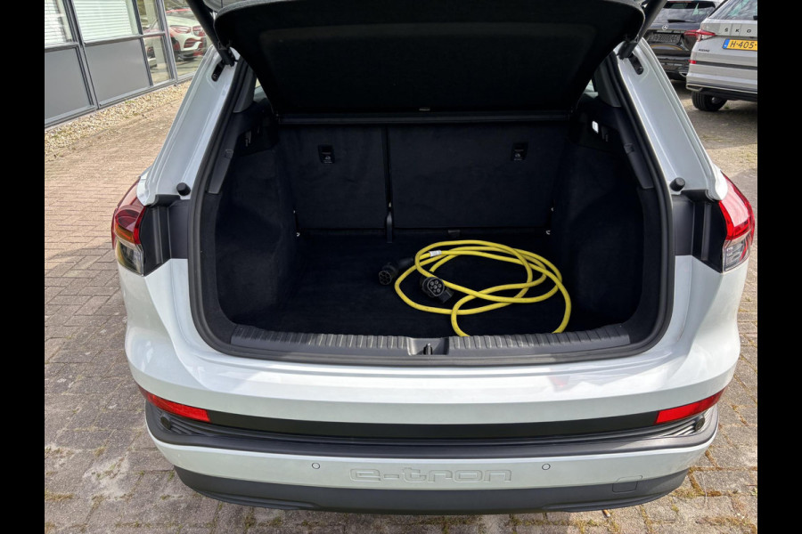 Audi Q4 e-tron 40 Advanced edition 77 kWh | Stoelverwarming | Elek. klep | SOH 96,7% |  Navigatie | Keyless entry | 20 Inch LMV |