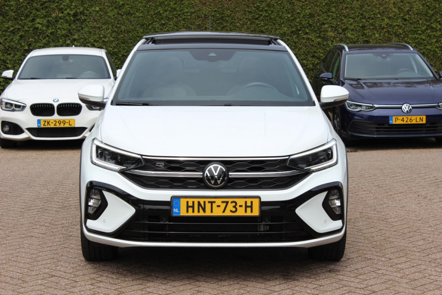 Volkswagen Taigo 1.5 TSI R-Line Business / Panoramadak / Camera / Keyless / Matrix LED / 18'' / Sfeerverlichting / CarPlay / Stoelverwarming / DAB / ACC