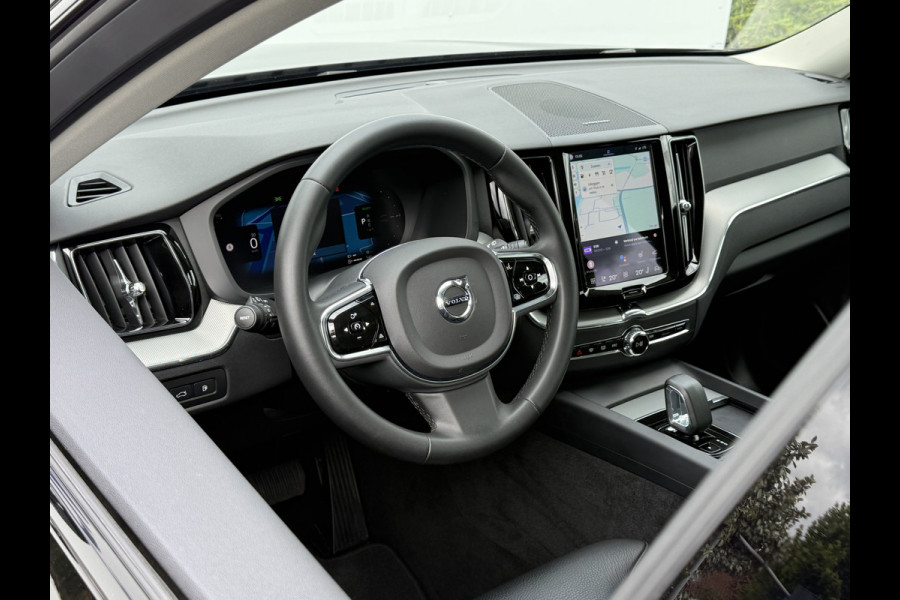 Volvo XC60 2.0 T6 Plug-in hybrid AWD Plus Dark | Pano | Pilot Assist | H/K Audio | 21 inch