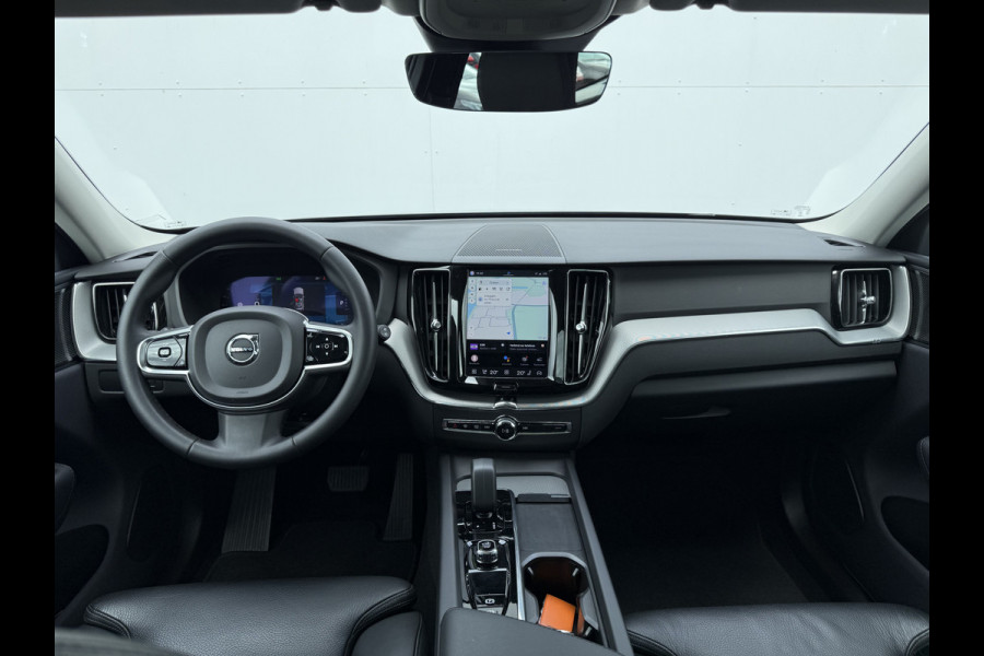 Volvo XC60 2.0 T6 Plug-in hybrid AWD Plus Dark | Pano | Pilot Assist | H/K Audio | 21 inch