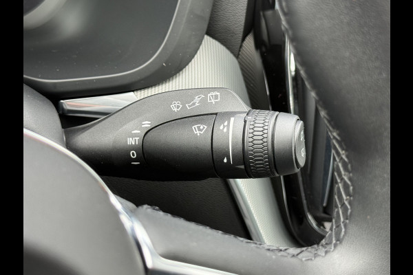 Volvo XC60 2.0 T6 Plug-in hybrid AWD Plus Dark | Pano | Pilot Assist | H/K Audio | 21 inch