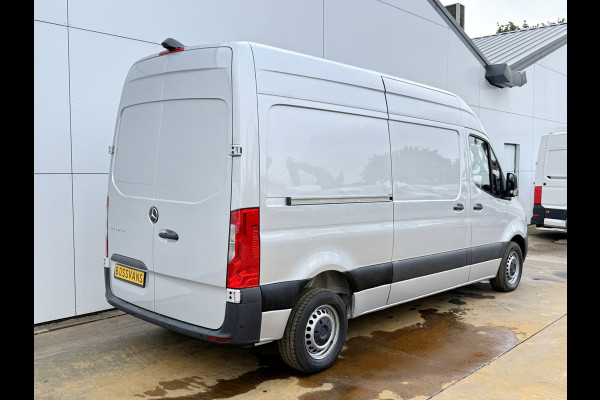 Mercedes-Benz Sprinter 215 1.9 CDI Automaat L2H2 MBUX Climate Control Camera Carplay Parkeersensoren V+A