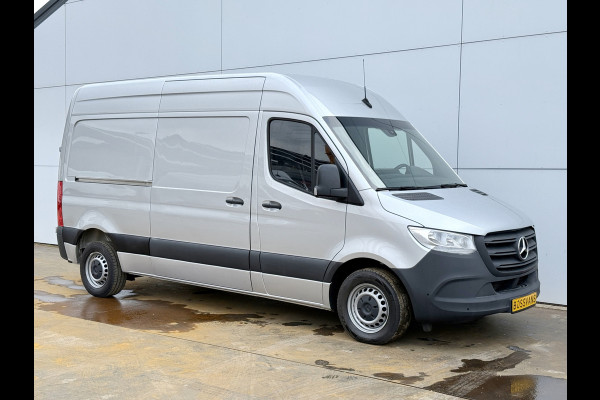 Mercedes-Benz Sprinter 215 1.9 CDI Automaat L2H2 MBUX Climate Control Camera Carplay Parkeersensoren V+A