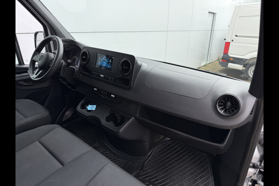 Mercedes-Benz Sprinter 215 1.9 CDI Automaat L2H2 MBUX Climate Control Camera Carplay Parkeersensoren V+A
